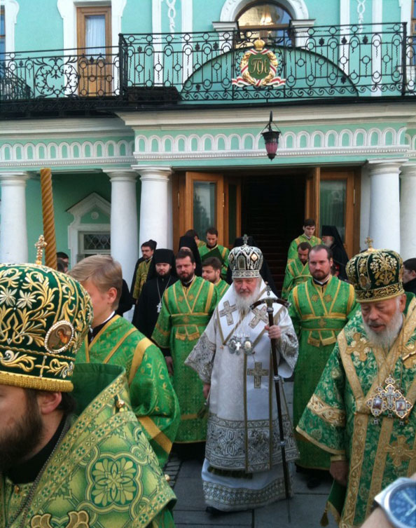 Слово Святейшего Патриарха Кирилла в день преставления прп. Сергия Радонежского с балкона Патриарших покоев Троице-Сергиевой лавры